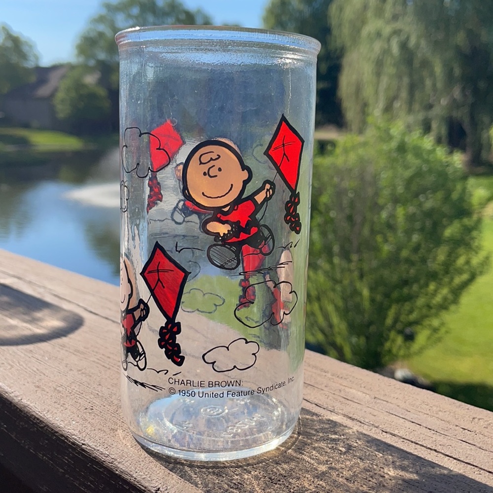 Pair of Charlie Brown and Lucy Peanuts Drinkware Glasses - Picture 10 of 10